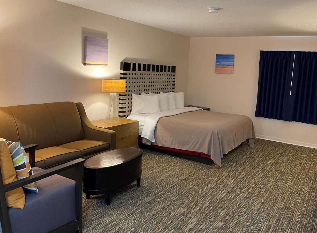 Camp Inn Lodge Oscoda Екстериор снимка