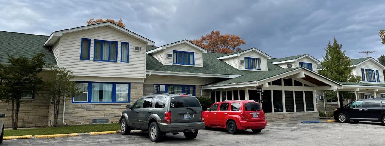 Camp Inn Lodge Oscoda Екстериор снимка