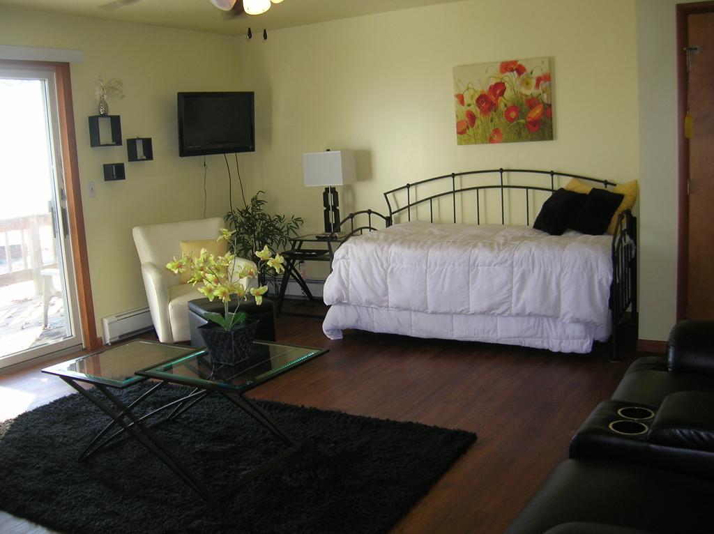 Camp Inn Lodge Oscoda Стая снимка