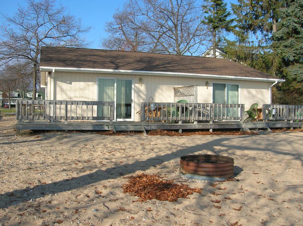 Camp Inn Lodge Oscoda Стая снимка