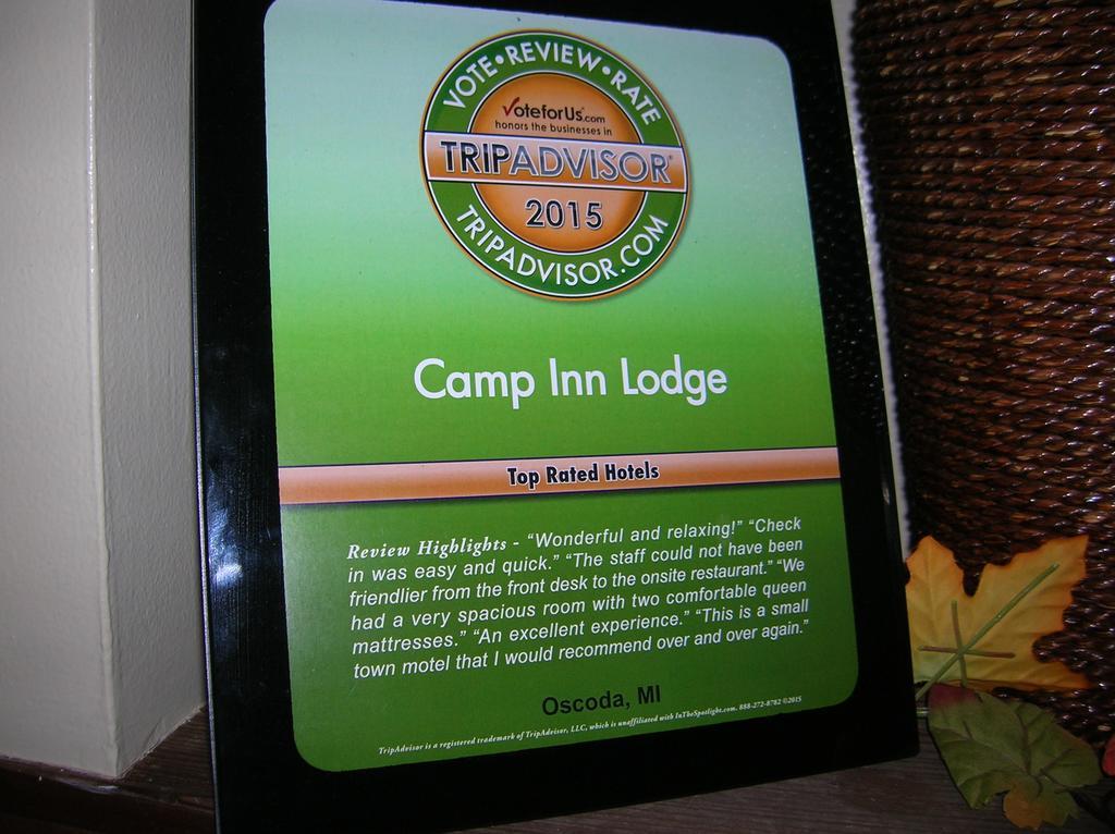 Camp Inn Lodge Oscoda Екстериор снимка