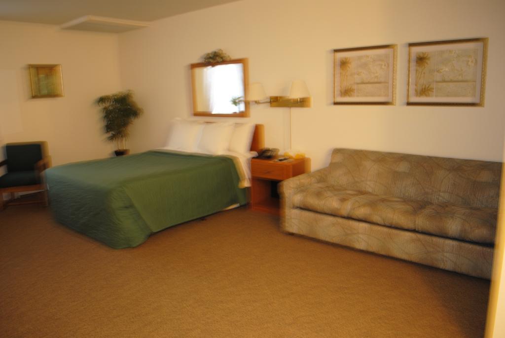 Camp Inn Lodge Oscoda Стая снимка